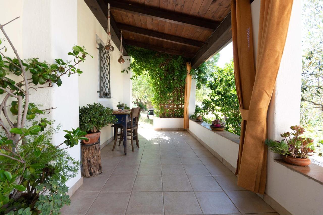 Villa Ferulas Oliena Exterior photo